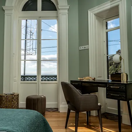 1905 Zino's Palace Ponta do Sol (Madeira)